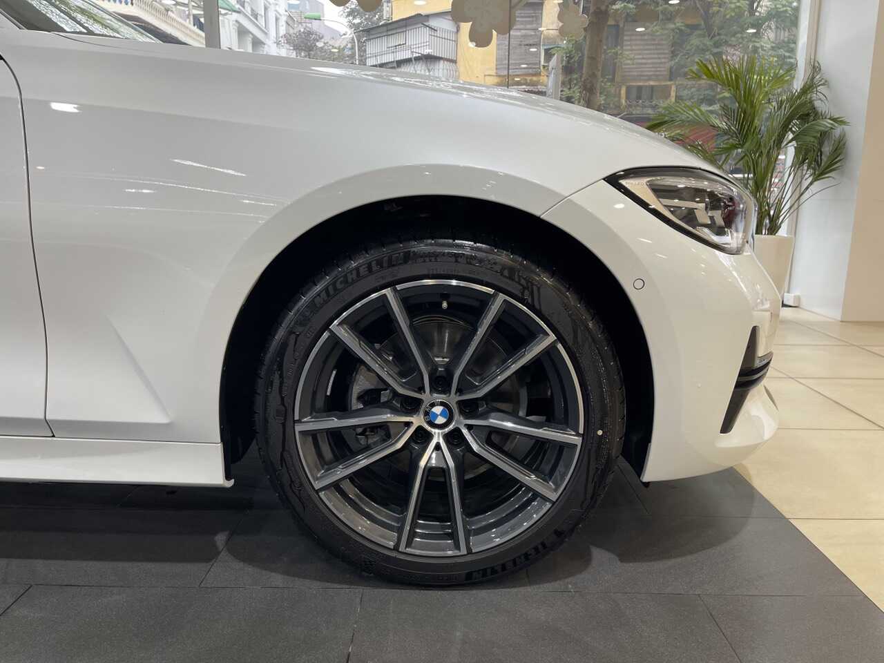 Mâm xe BMW 320i Sport Line Plus