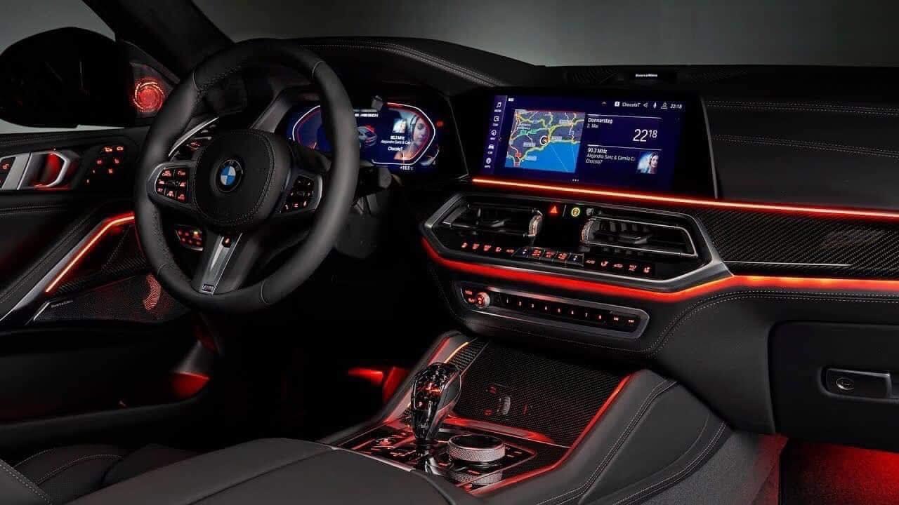 Tiện nghi trên BMW X6 MSport 2021