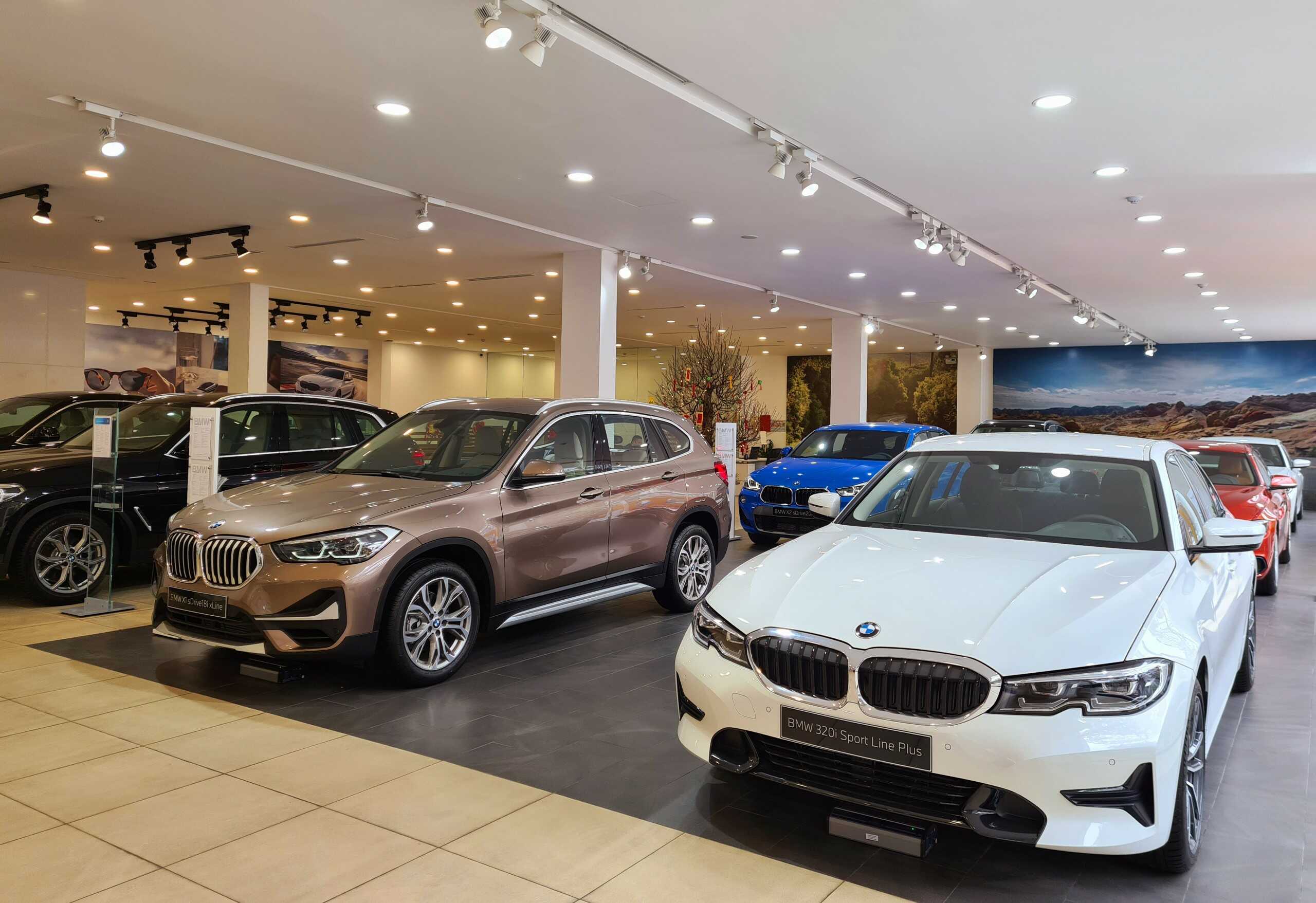 Khu vực trưng bày các dòng của BMW
