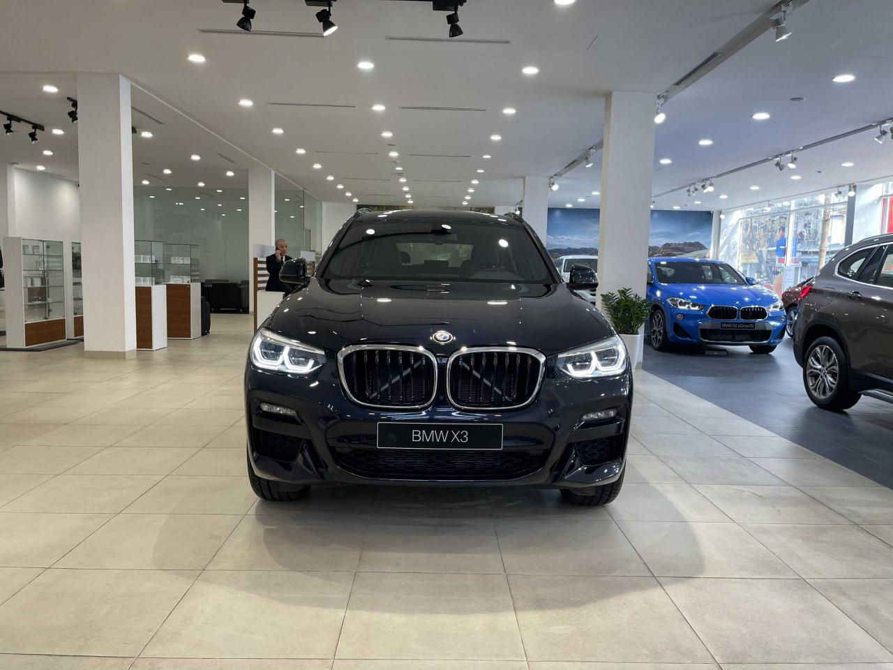 BMW X3 M Sport 2021 màu Carbon Black.
