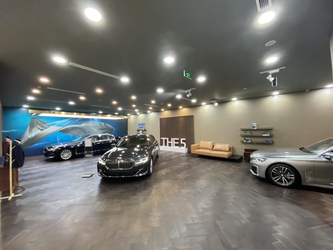 Khu trưng bày xe BMW GKL tại BMW Lê Duẩn.